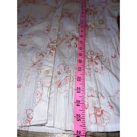Dressbarn size M embroidered white button up rayon blouse pink peach floral EUC - Picture 7 of 7